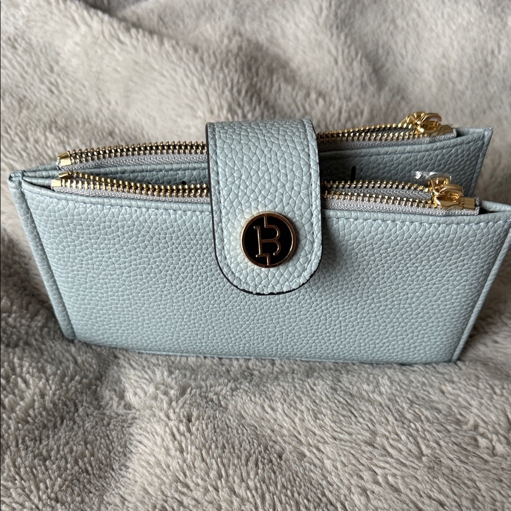 Light Blue Pebbled Leather Wallet